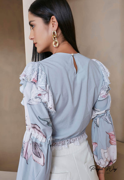 Gray & Off-White Print Puff Sleeve Cropped Top