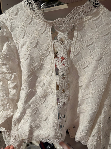Lace crop top