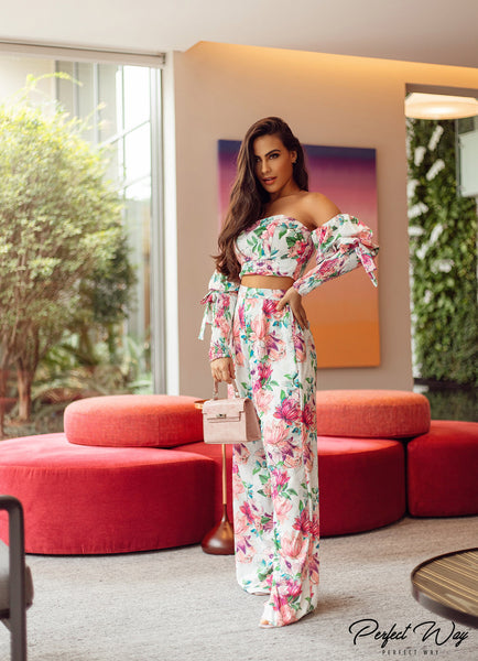 Off-White & Pink Off-Shoulder Cropped Top & Wide-Leg Pants Set