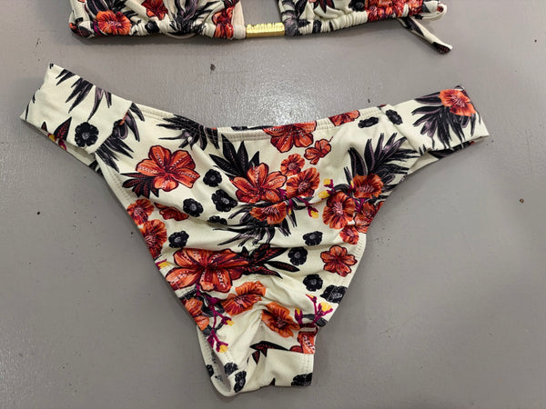Back view of the bikini bottom